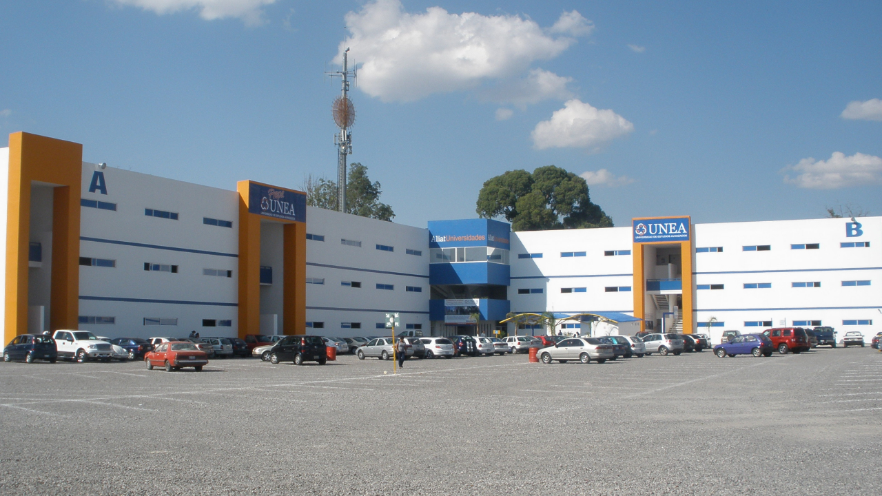 UNEA Campus Querétaro licenciaturas en línea