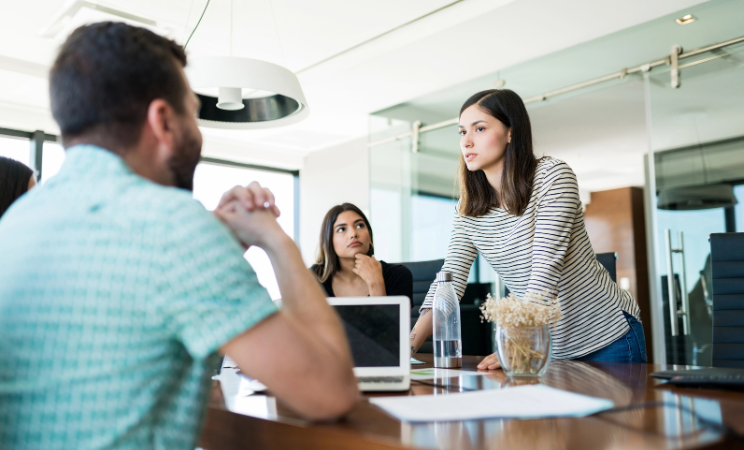 Comunicación efectiva: el peor error al hablar con tu jefe (y cómo corregirlo)